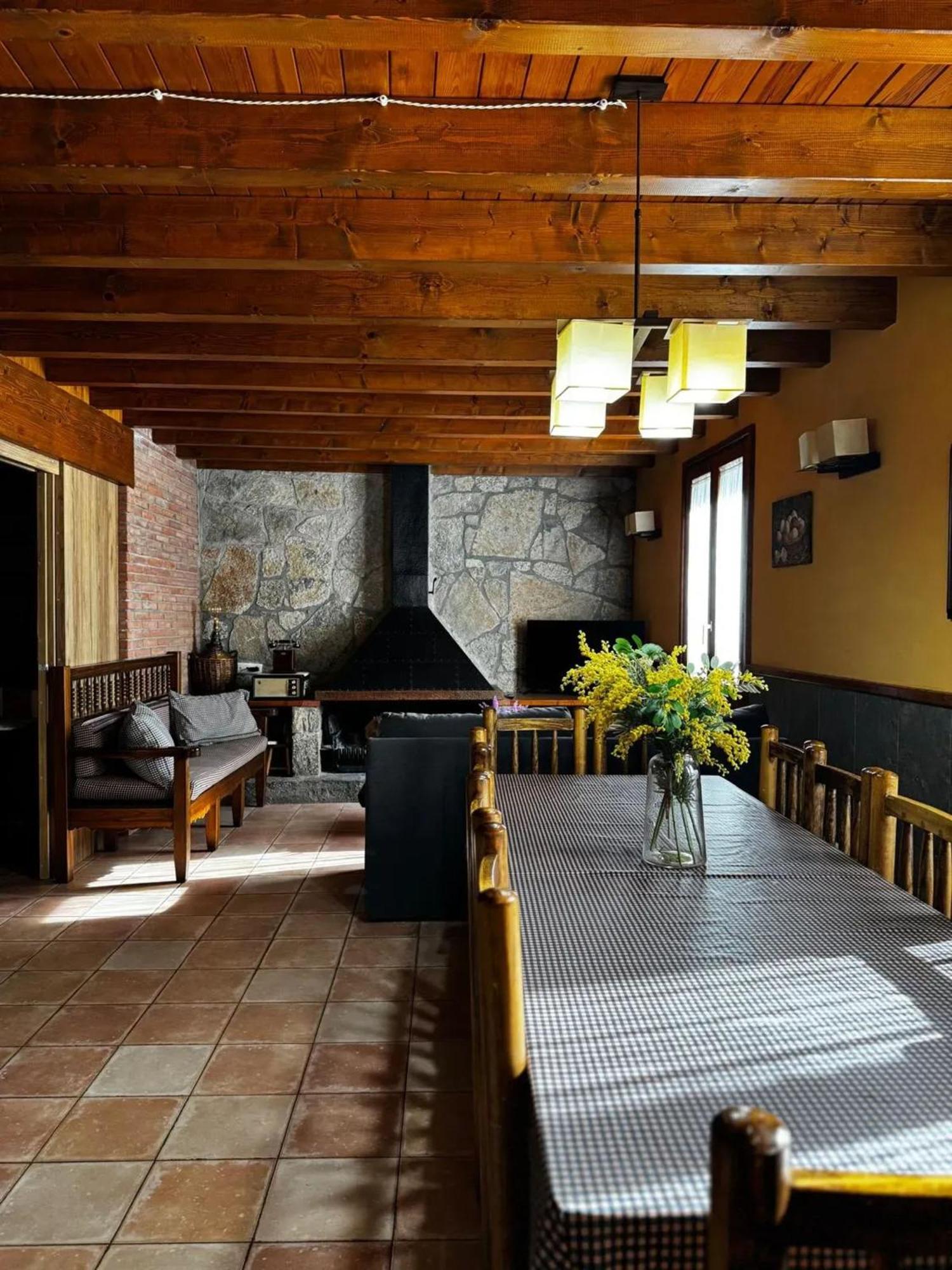 Spacious House In Ogassa With Terrace And Bbq المظهر الخارجي الصورة