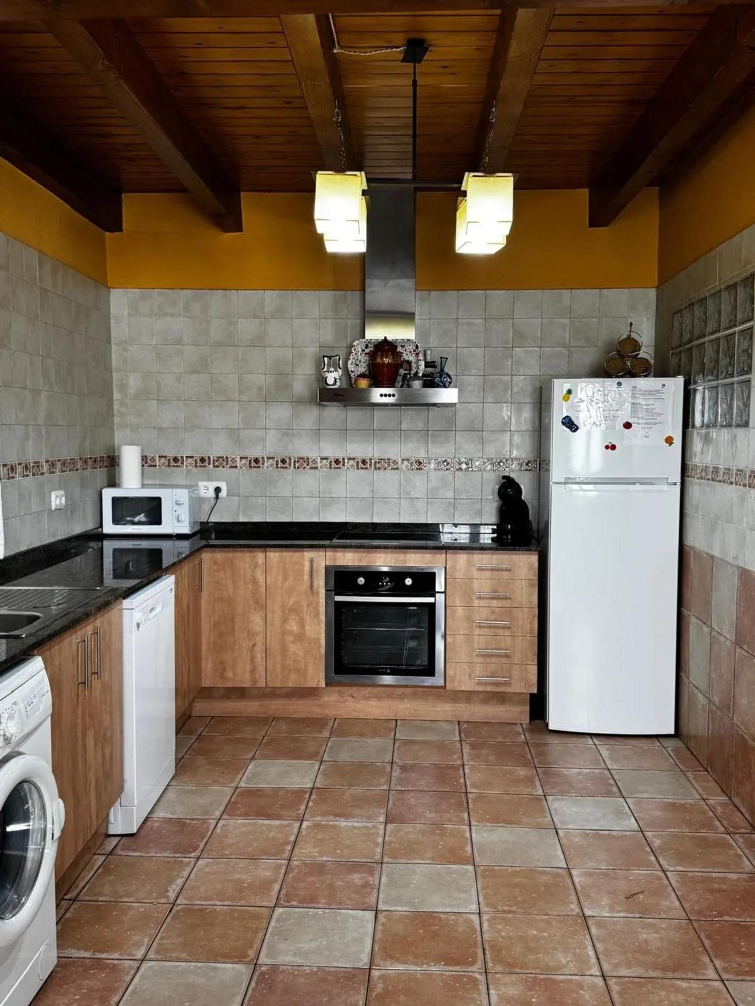 Spacious House In Ogassa With Terrace And Bbq المظهر الخارجي الصورة