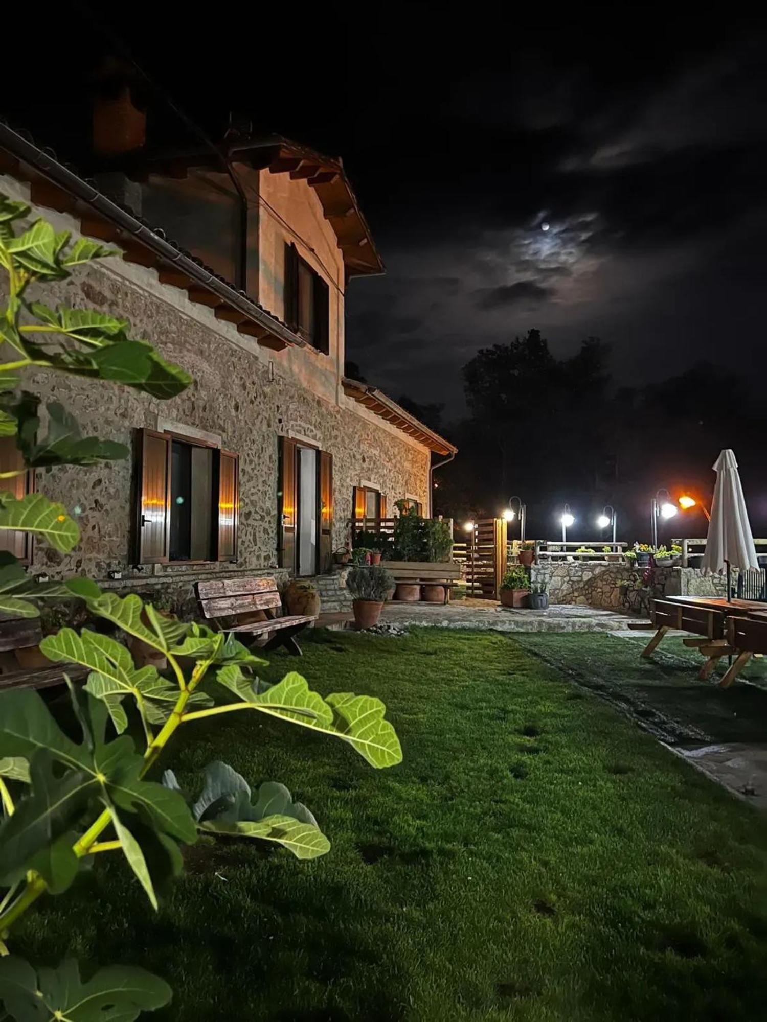 Spacious House In Ogassa With Terrace And Bbq المظهر الخارجي الصورة